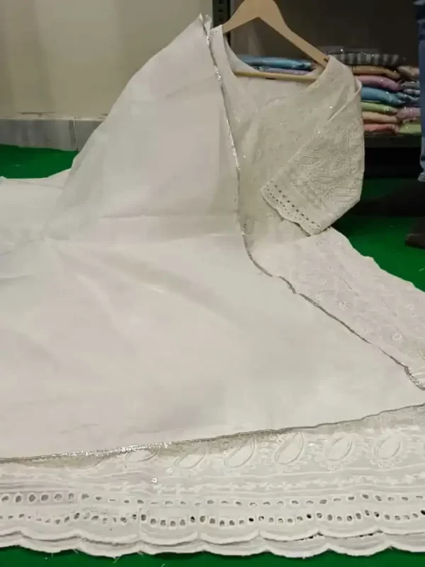 Lucknowi-chikan-kurti-Embroidery-Cotton-kurta-dupatta-set-White